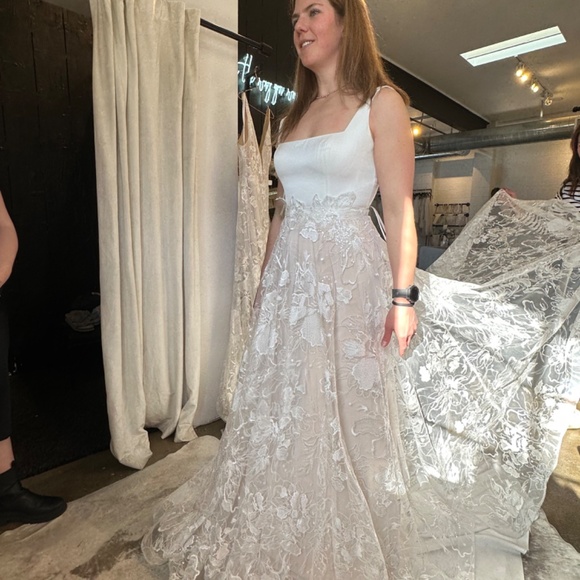 Brand New Rish Bridal Carolina Flowy Wedding Skirt size 6 - Picture 8 of 14